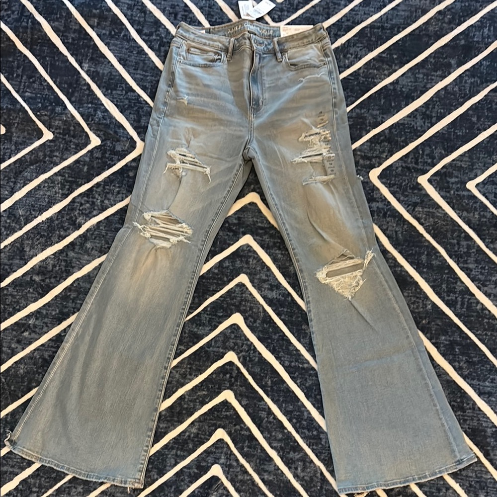 American Eagle Outfitters Blue Flare Jeans with Vintage Appeal